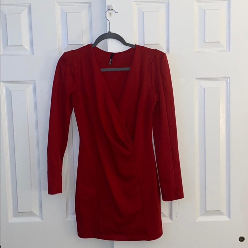 Red Dress - Picture 2 of 3